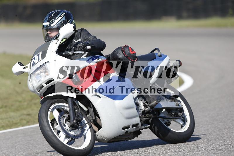 /Archiv-2025/49 26.08.2025 Cornu Master School ADR/gruen-vert/21